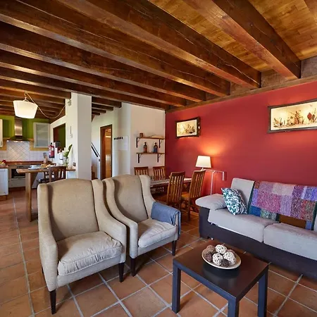 La Quintana De Somao, Casa De Abajo Nyaraló